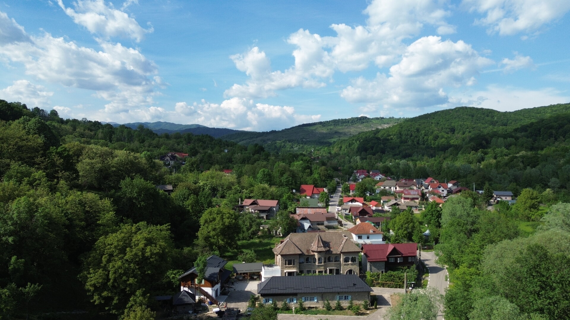 Nacusi manor at sunrise